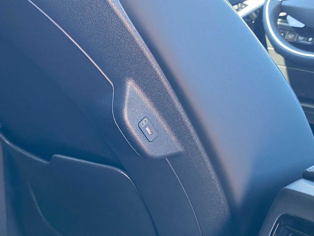 New 2026 Kia Niro EX FWD image 23