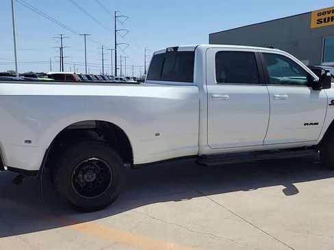 New 2026 RAM 3500 Laramie w/ Night Edition AWD/4WD image 8