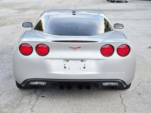 Used 2005 Chevrolet Corvette Coupe w/ Preferred Equipment Group image 8