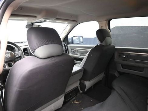 Used 2019 RAM 1500 Classic SLT AWD/4WD image 29