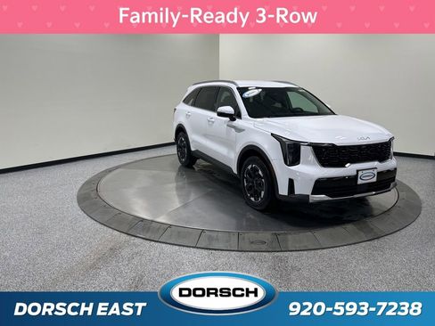 New 2026 Kia Sorento S image 3