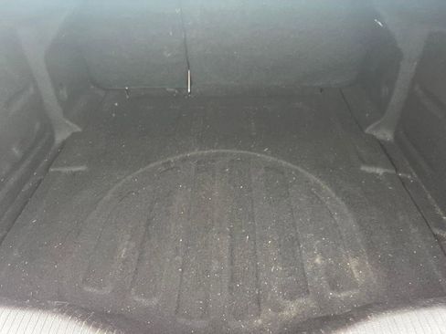 Used 2018 Chevrolet Cruze LT w/ LPO, Black Nameplate Package image 23