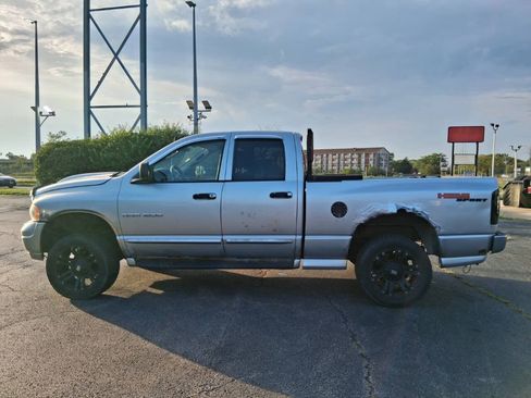 Used 2005 Dodge Ram 1500 Truck SLT w/ HEMI Sport Group AWD/4WD image 4