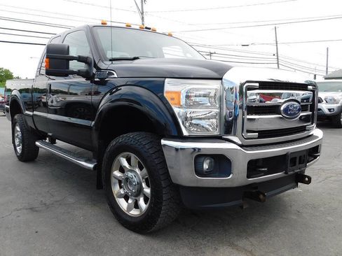 Used 2014 Ford F250 Lariat w/ Lariat Interior Package AWD/4WD image 2
