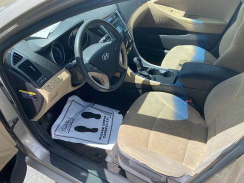 Used 2011 Hyundai Sonata GLS FWD image 12