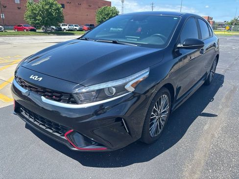 Certified 2023 Kia Forte GT-Line FWD image 3
