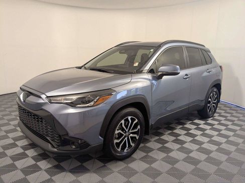 Used 2024 Toyota Corolla Cross AWD Hybrid image 2