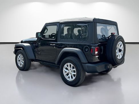 Used 2023 Jeep Wrangler Sport AWD/4WD image 5