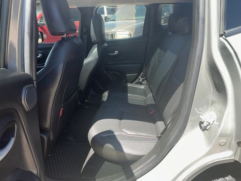 Used 2023 Jeep Renegade Trailhawk w/ Sun/Sound Group AWD/4WD image 20