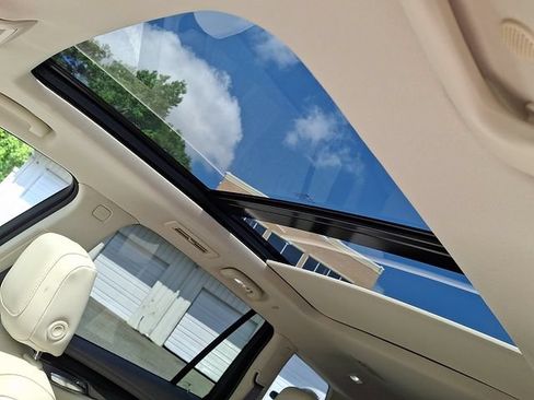 Certified 2024 Cadillac XT6 Premium Luxury w/ LPO, Floor Liner Package AWD/4WD image 12