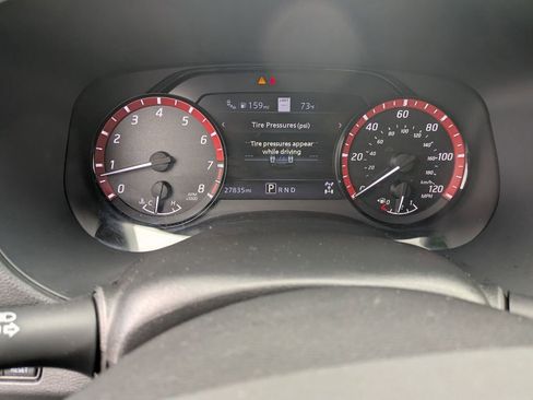 Used 2022 Nissan Frontier PRO-4X w/ Technology Package AWD/4WD image 15