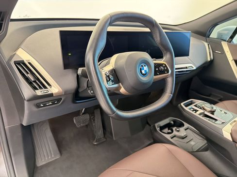 Certified 2024 BMW iX xDrive50 w/ Premium Package AWD/4WD image 4