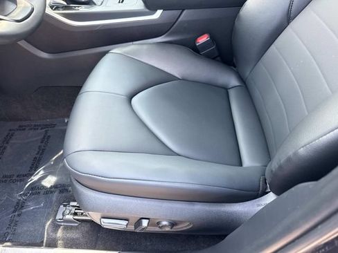 Used 2026 Toyota Highlander XLE AWD/4WD image 25