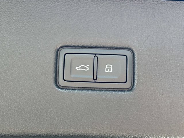 Used 2023 Audi Q5 2.0T Premium Plus AWD/4WD image 14