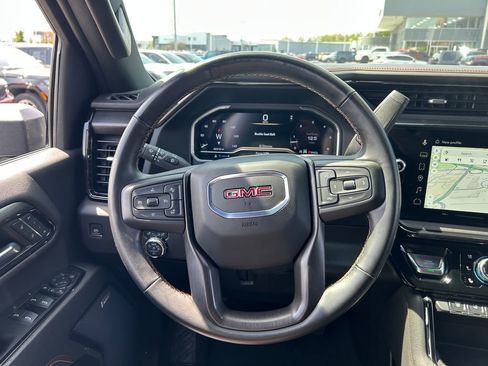 Used 2024 GMC Sierra 2500 AT4 w/ AT4 Premium Plus Package AWD/4WD image 10