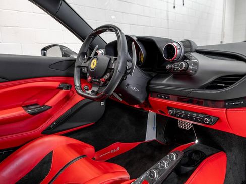 Certified 2022 Ferrari F8 Tributo image 16