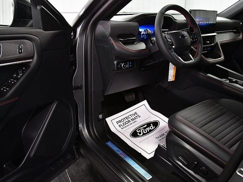 New 2026 Ford Explorer ST-Line w/ ST-Line Street Pack image 15