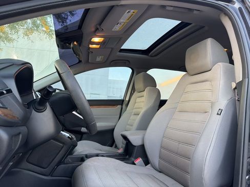 Used 2017 Honda CR-V EX image 9