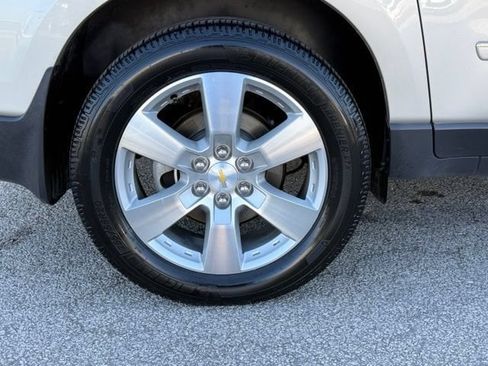 Used 2014 Chevrolet Traverse LTZ FWD image 11