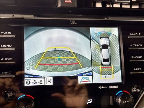 Used 2018 Toyota Camry XLE w/ Audio Package FWD image 16