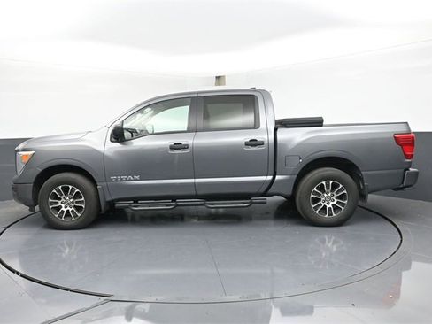 Used 2022 Nissan Titan SV w/ Accessory Utility Package image 4