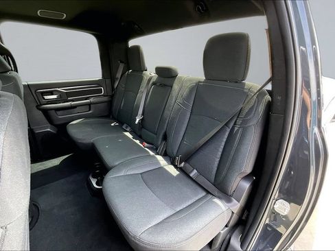 Certified 2025 RAM 2500 Big Horn AWD/4WD image 19