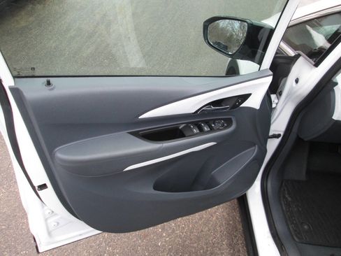 Used 2020 Chevrolet Bolt LT image 15