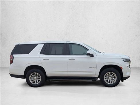 Used 2022 Chevrolet Tahoe LT w/ Luxury Package image 4