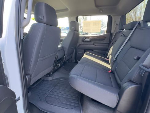 Used 2022 GMC Sierra 1500 Elevation w/ LPO, Elevation Black Package image 7