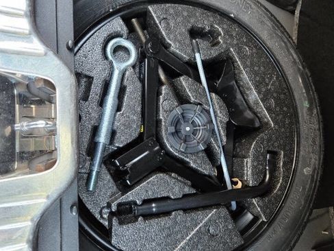 Used 2015 Volvo XC60 T5 Premier image 27