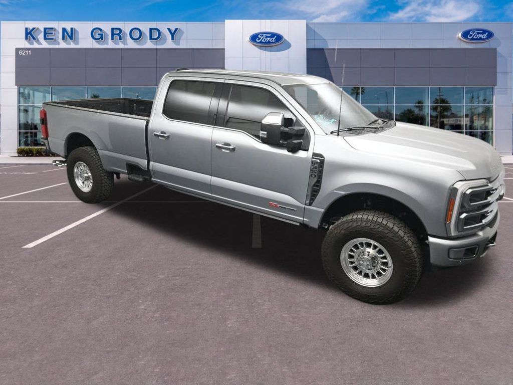 Used 2023 Ford F350 Platinum AWD/4WD image 12