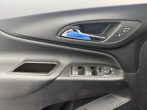 Used 2024 Chevrolet Equinox LT w/ LPO, Floor Liner Package FWD image 16