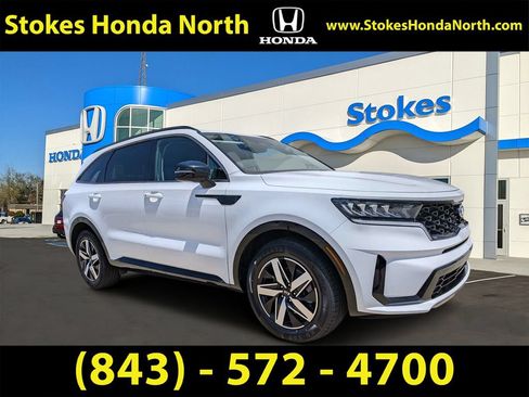 Used 2021 Kia Sorento S FWD image 1
