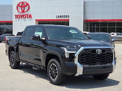 New 2026 Toyota Tundra SR5