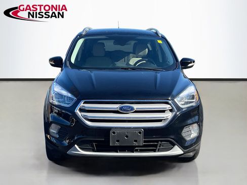 Used 2019 Ford Escape Titanium w/ U9j03 - Titanium Tow Package image 2