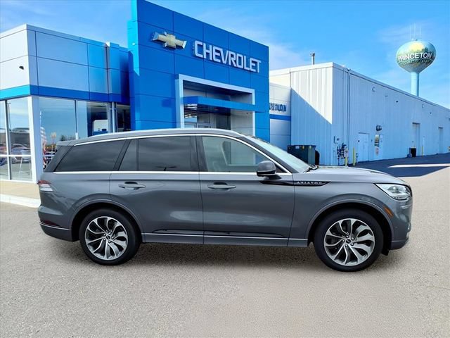 Used 2022 Lincoln Aviator Grand Touring w/ Equipment Group 301A AWD/4WD image 2