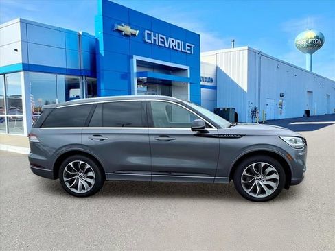 Used 2022 Lincoln Aviator Grand Touring w/ Equipment Group 301A image 2