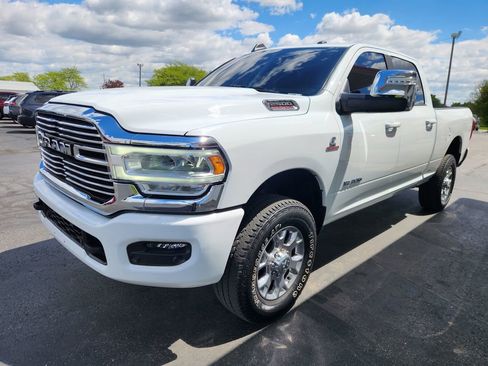 Used 2024 RAM 2500 Laramie AWD/4WD image 6