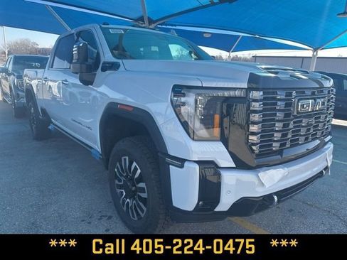 New 2026 GMC Sierra 2500 Denali Ultimate image 17