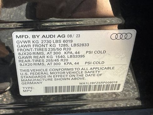 Used 2024 Audi Q4 e-tron Premium Plus w/ Premium Plus AWD/4WD image 23
