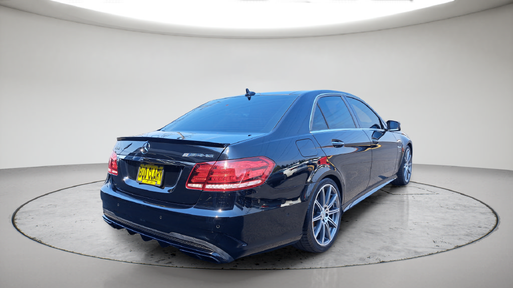 Used 2014 Mercedes-Benz E 63 AMG S-Model image 5