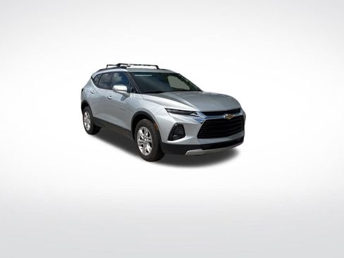 Used 2020 Chevrolet Blazer LT w/ LPO, Floor Liner Package FWD image 2