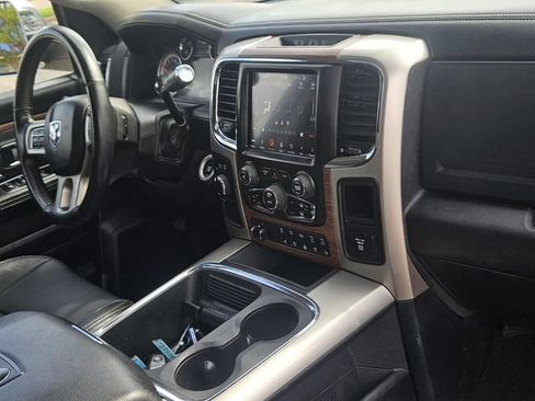Used 2018 RAM 3500 Laramie AWD/4WD image 17