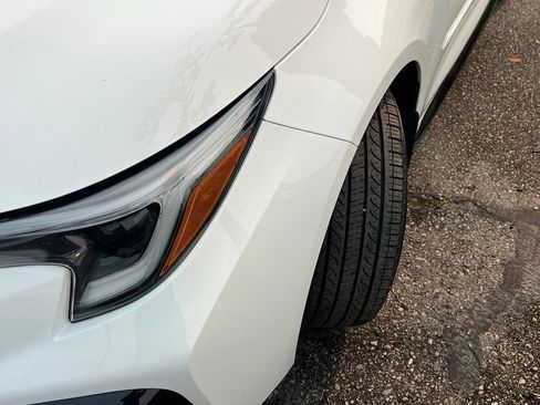 Certified 2024 Toyota Corolla SE FWD image 3