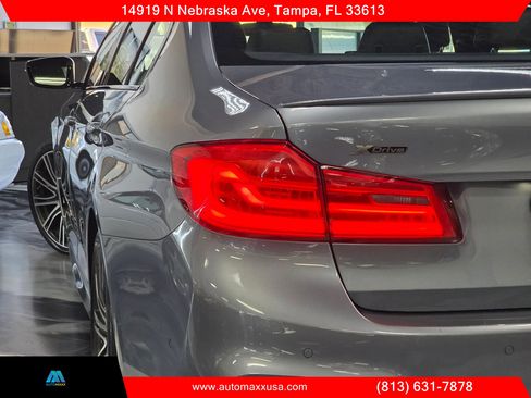 Used 2018 BMW M550i xDrive image 40