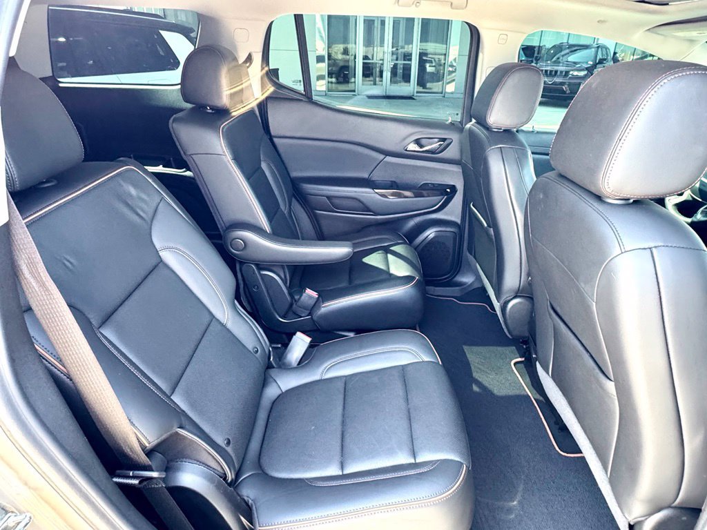 Used 2023 GMC Acadia AT4 w/ Technology Package AWD/4WD image 27