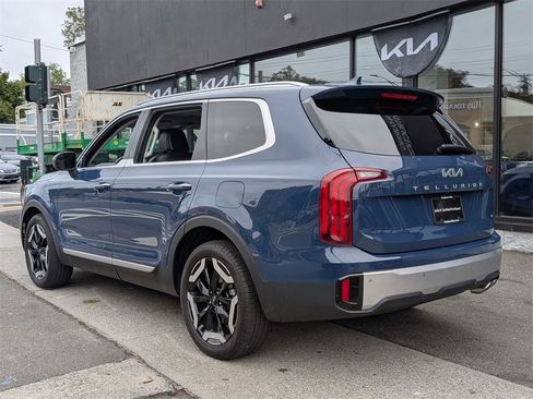 Certified 2024 Kia Telluride S w/ S Sunroof Package image 11