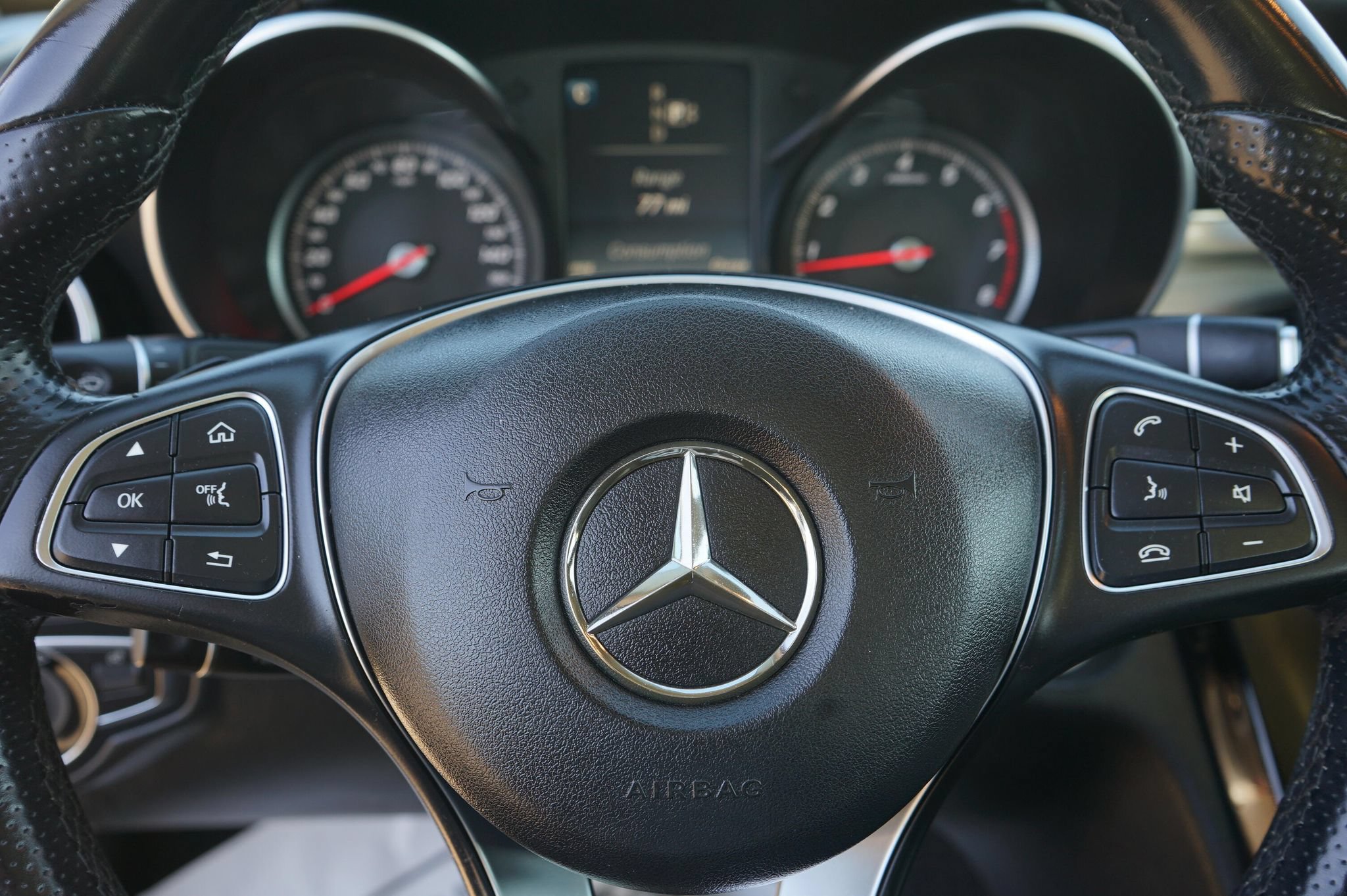 Used 2015 Mercedes-Benz C 300 4MATIC Sedan image 19