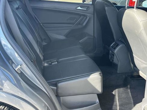 Used 2021 Volkswagen Tiguan SE R-Line image 22