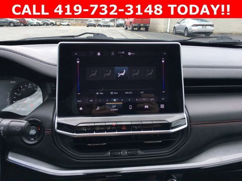 Used 2023 Jeep Compass Trailhawk image 22
